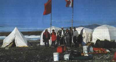 中国首次赴北极考察。